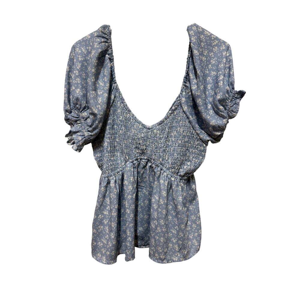 RSQ rouched top with ruffle sleeve tie in back Blue/white floral Size XLarge